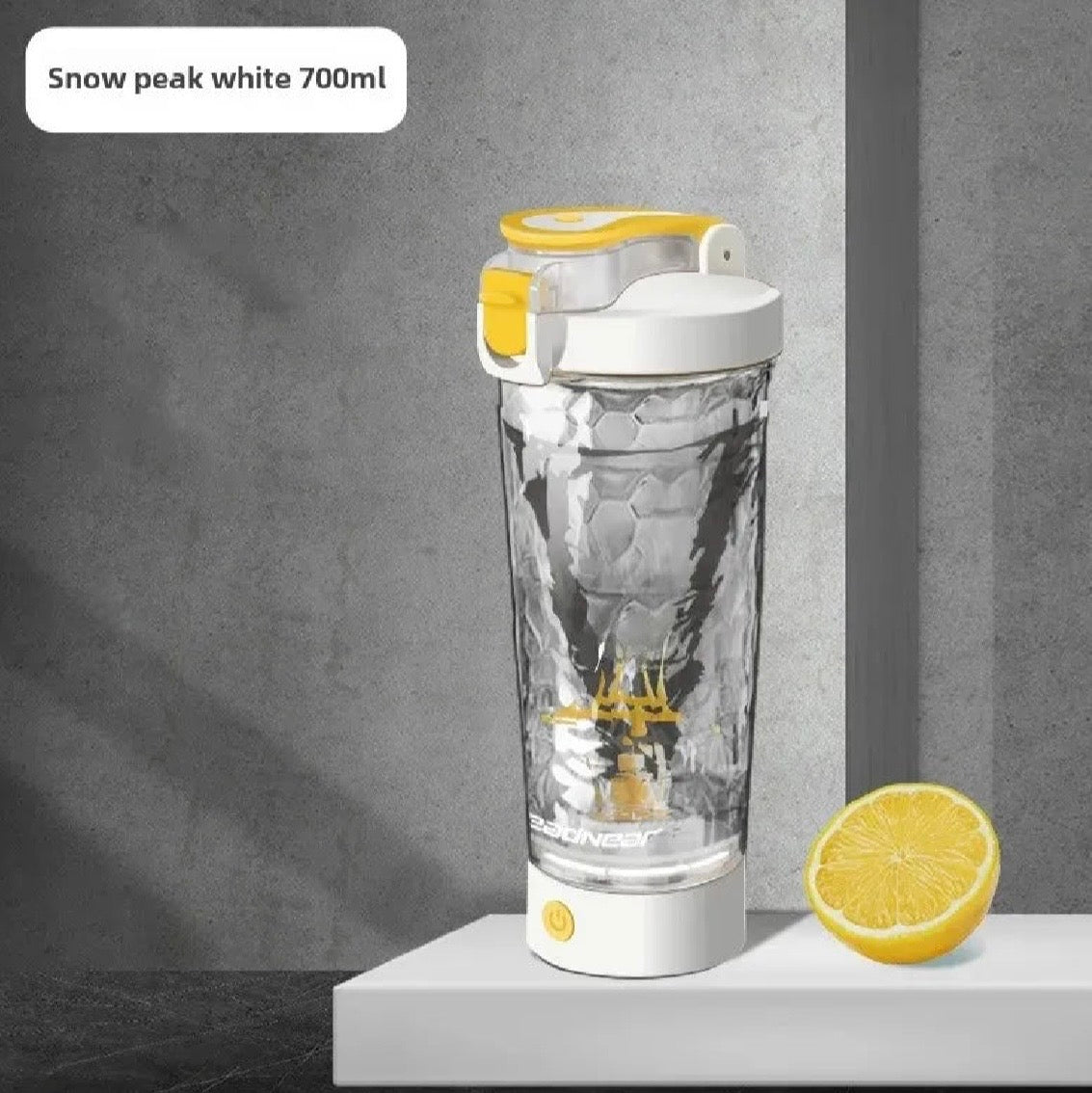 Portable electric blender USB rechargeable, high powerful mixing cup.